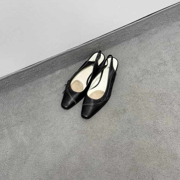 Margaret Howell contrast stitch flat