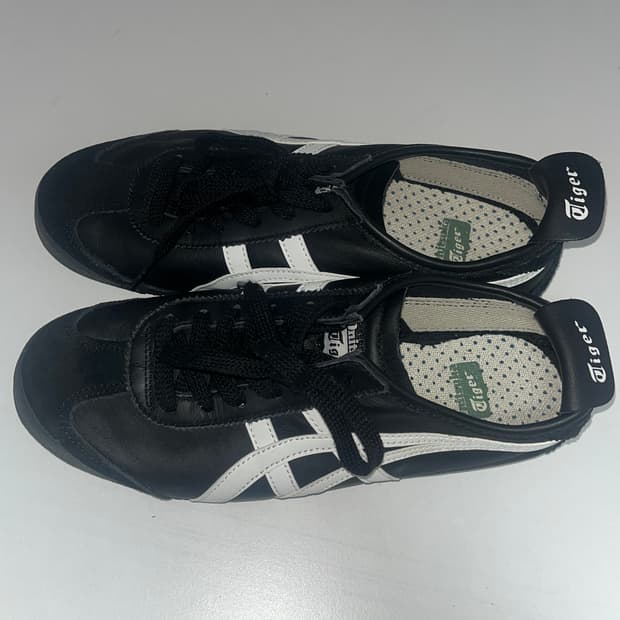 오니츠카타이거 블랙 245