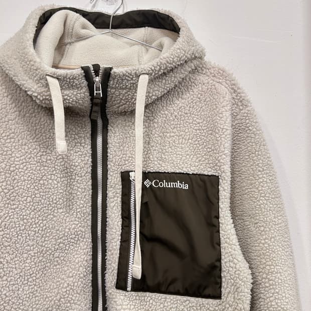 컬럼비아 체스트포켓 오버핏 뽀글이 후드 플리스