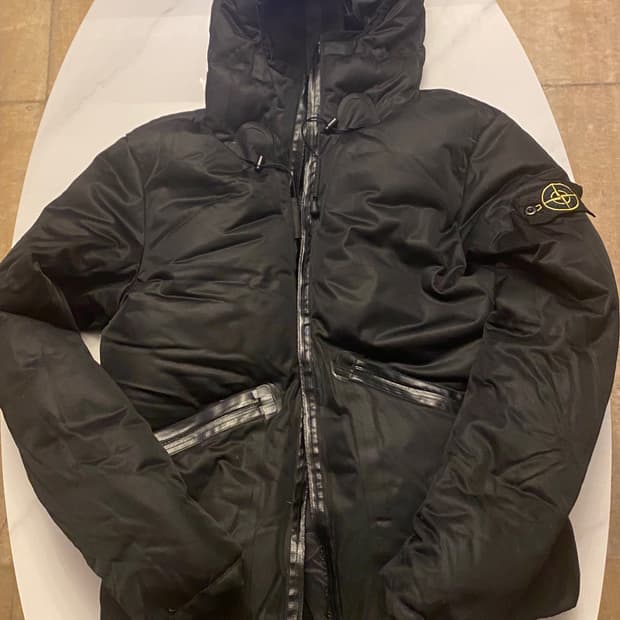 [정품] 스톤 아일랜드 웰디드 다운 프리미엄 나일론 페퍼 패딩 자켓 M