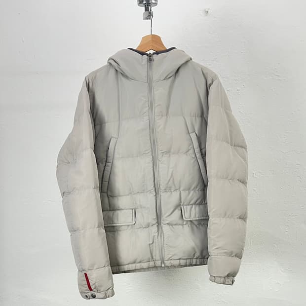 프라다 클라우드 댄서 후디 푸퍼 다운 패딩 자켓