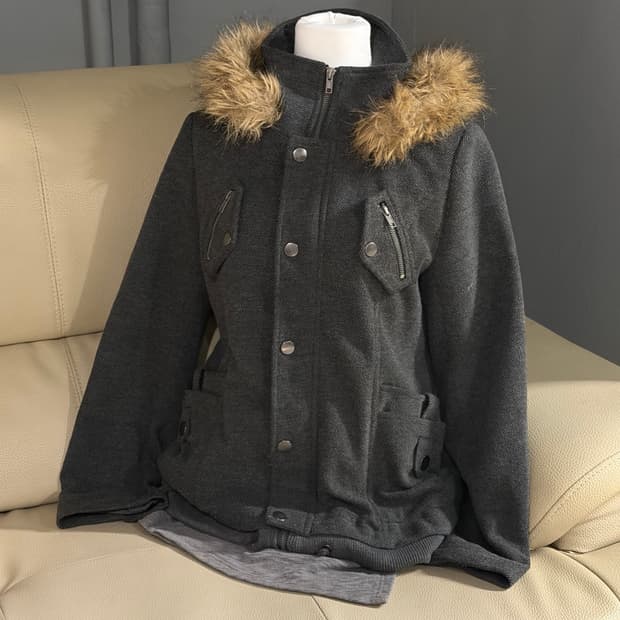 fur trimming multi pocket short coat