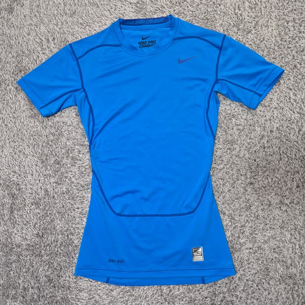 나이키 남성 프로컴뱃 기능성 반팔티 L