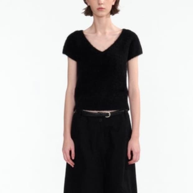 낫띵리튼 시에나 브이넥 니트 블랙