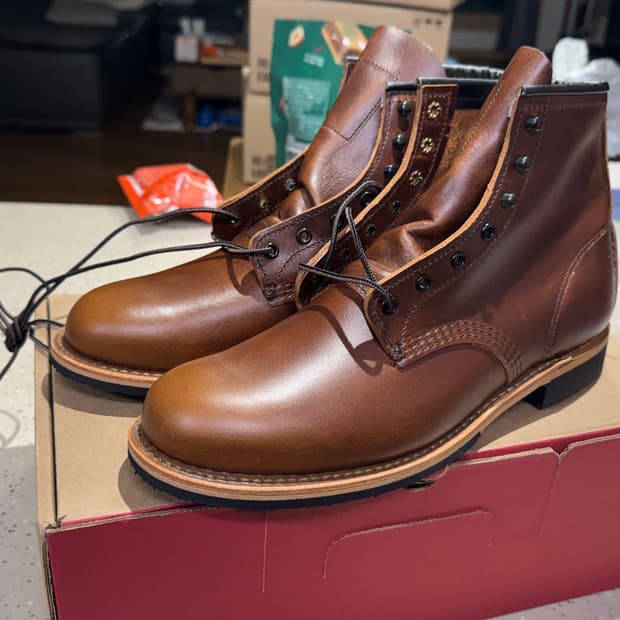 레드윙 벡맨 9422 9d 270사이즈