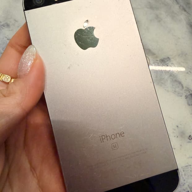 아이폰se32기가 배터리100