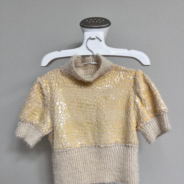 하우스오브써니 반팔 앙고라 뱀피 니트 옐로우 연말