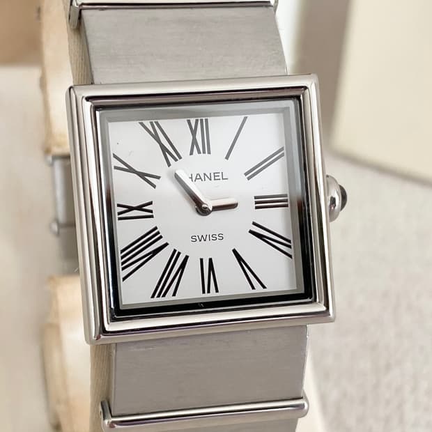 샤넬 마드모아젤 23mm 스몰 사이즈 스틸 쿼츠