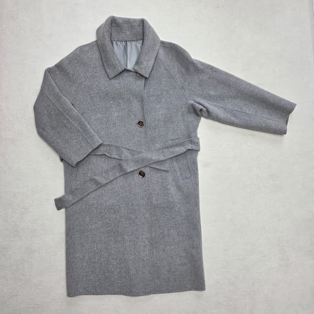 벨티드 롱 코트