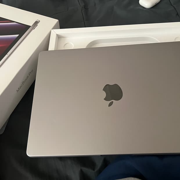 서울) 맥북프로 M2 Pro 14인치 램 16GB