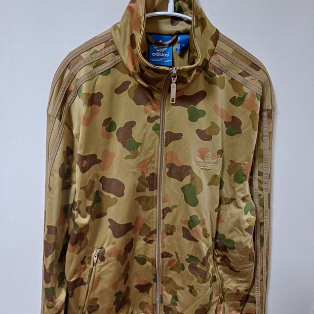 아디다스 파이어버드 카모 트랙탑 