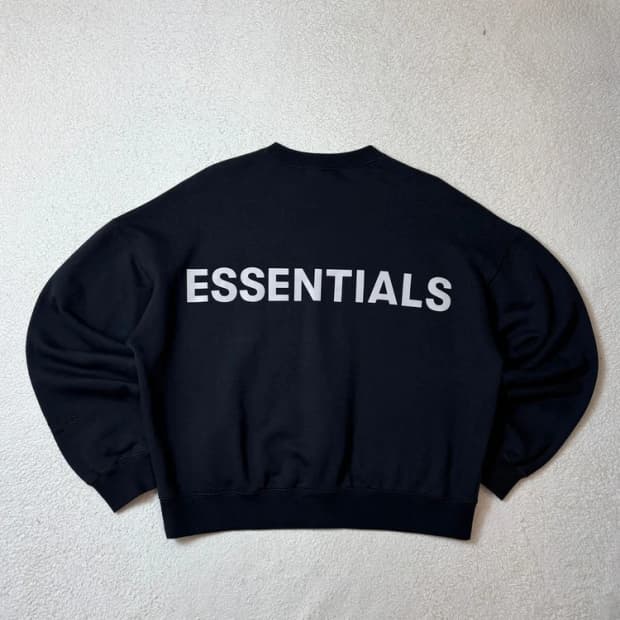 에센셜 피어오브갓 리플렉티브 백로고 맨투맨 PN6476