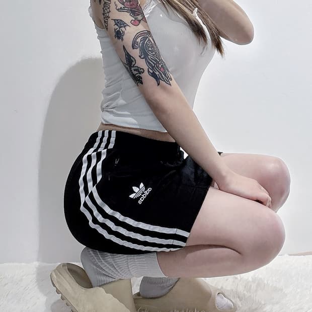 아디다스 유로파 블랙 스커트