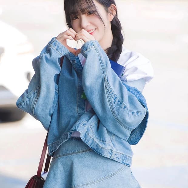 알라이아(ALAIA) 23 f/w 데님 청자켓 