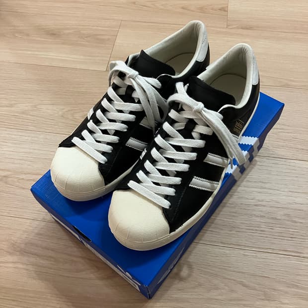 아디다스 슈퍼스타 빈티지 코어 블랙 270