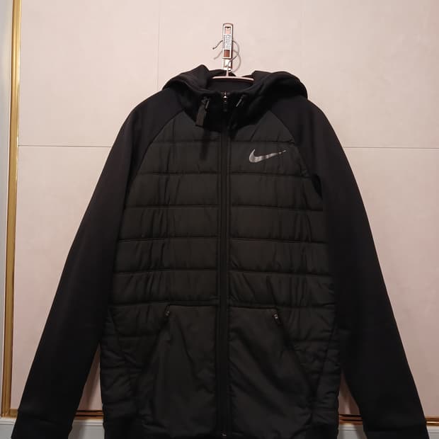 나이키 정품 남성 경량 후드 점퍼 95 사이즈