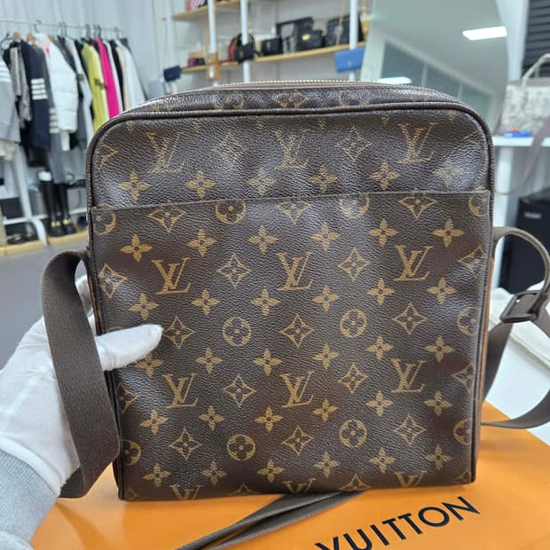 [50%세일] 루이비통 모노그램 크로스백