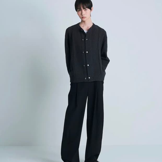 포커페이스 벨로 라운드넥 가디건 네이비 BELLO ROUND NECK C