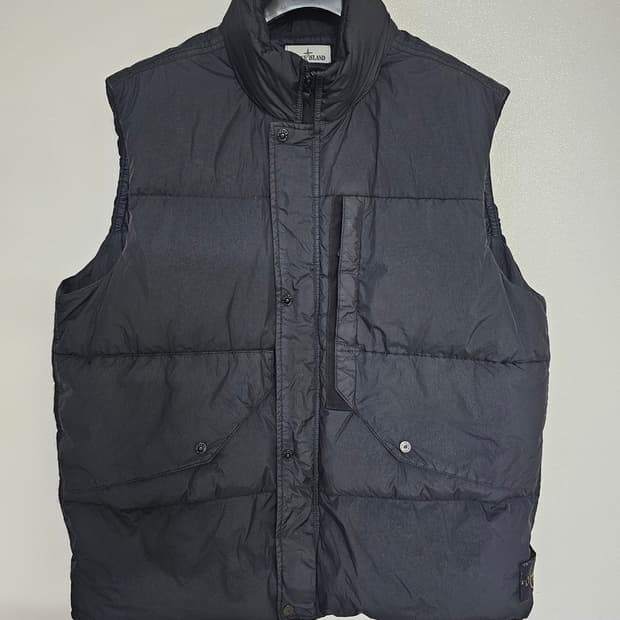 스톤아일랜드 리사이클 나일론 다운 베스트 23FW