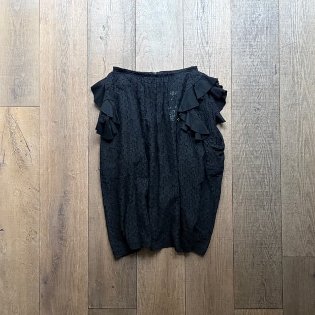 Floral Punching Ruffle Pocket Skirt