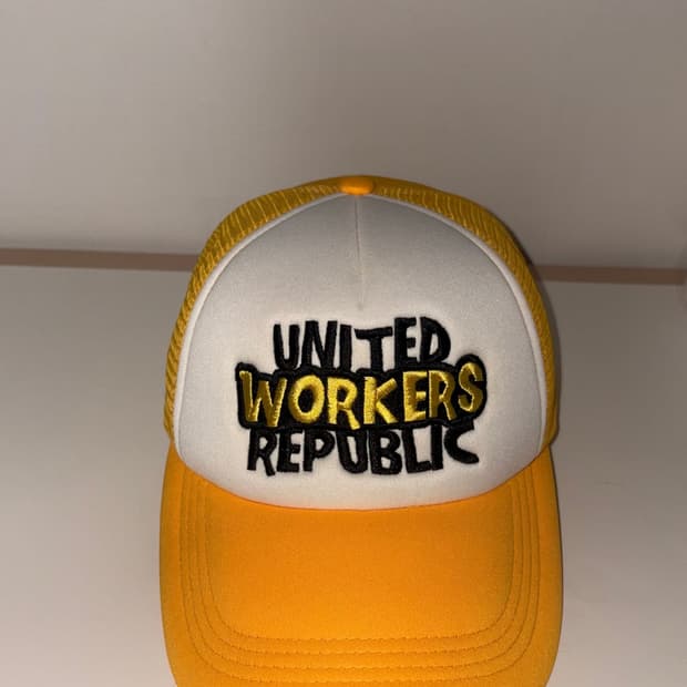United Workers Republic 모자