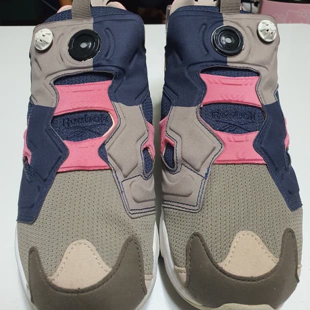 리복 펌프 퓨리 사쿠라 275