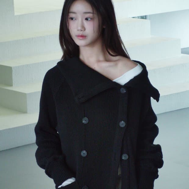 인앤양인하모니 더블 버튼 가디건 블랙