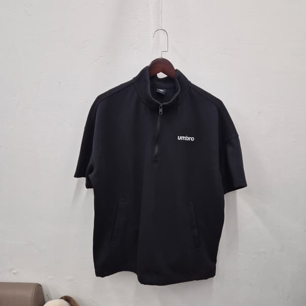 엄브로 반팔 하트집업 아노락 95