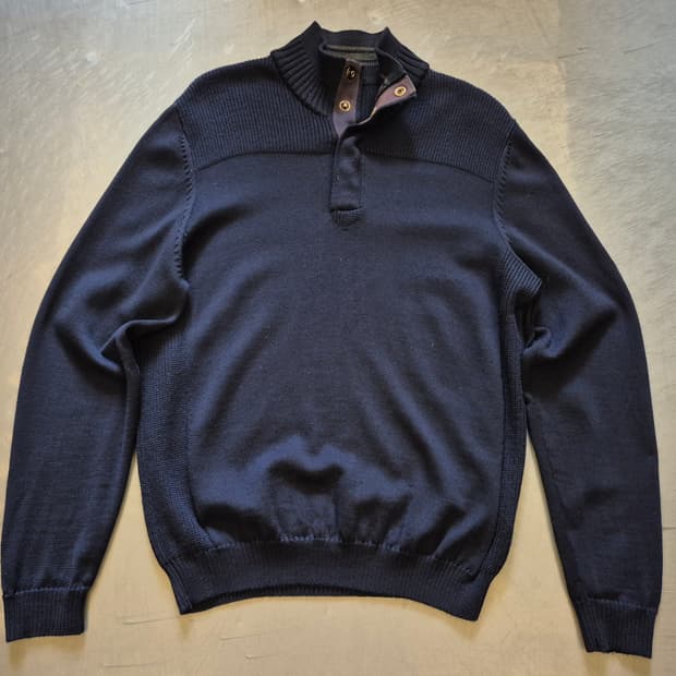 HUGO BOSS 쿼터 스냅 니트