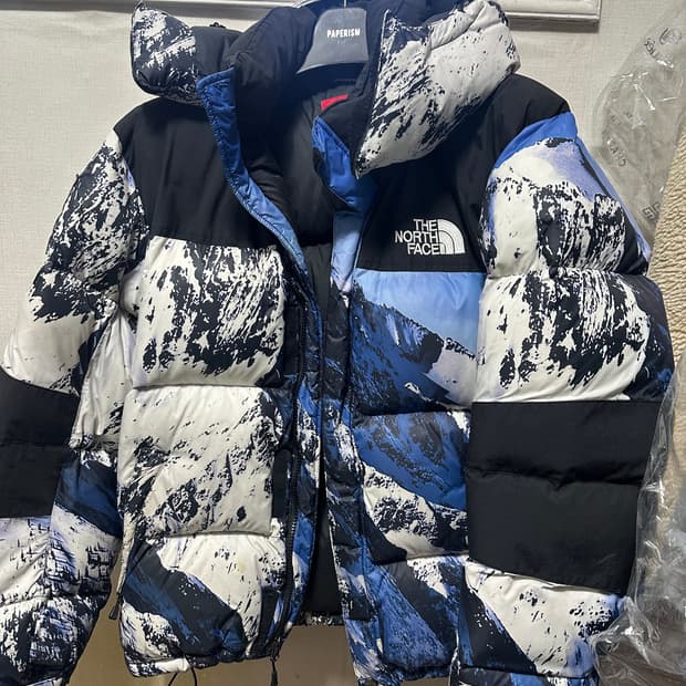 슈프림 노스페이스 발토르 M