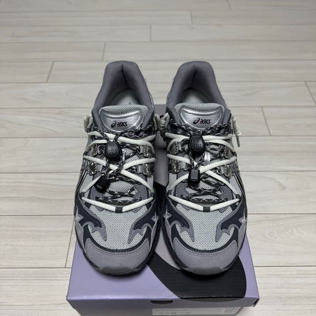 (275) 아식스x토가 젤 큐물러스 16 그레이 블랙 퓨어 실버