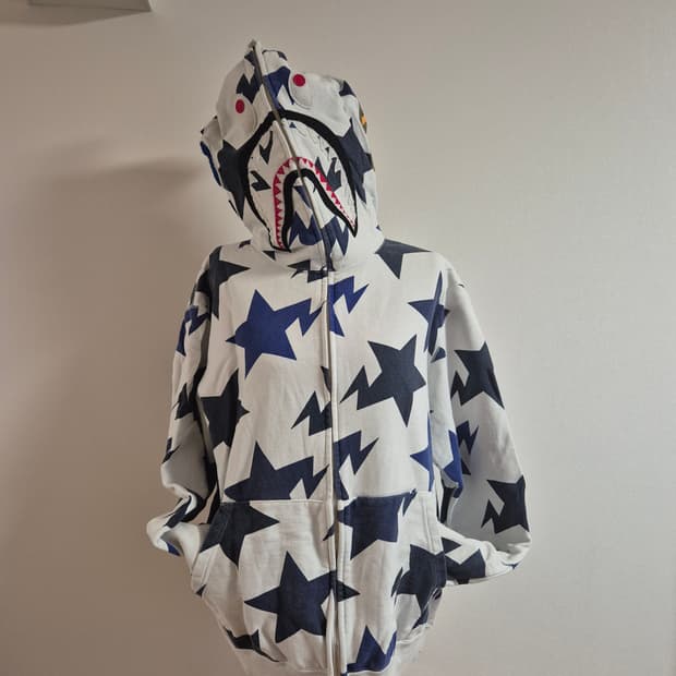 A BATHING APE (BAPE) 스타 카모 샤크 후드 집업 ⭐