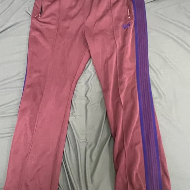 니들스 부츠컷 트랙팬츠 xl사이즈 팝니다