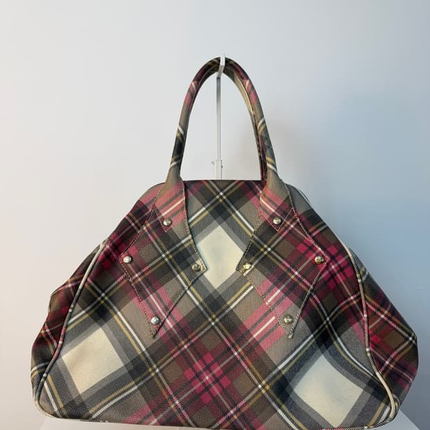 비비안 웨스트우드 타탄 체크 토트 백 