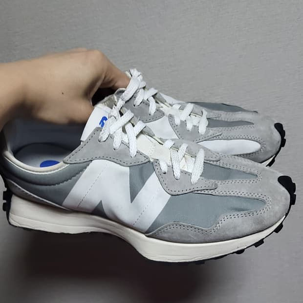 ㅡ뉴발란스 327 그레이 275 팝니다
