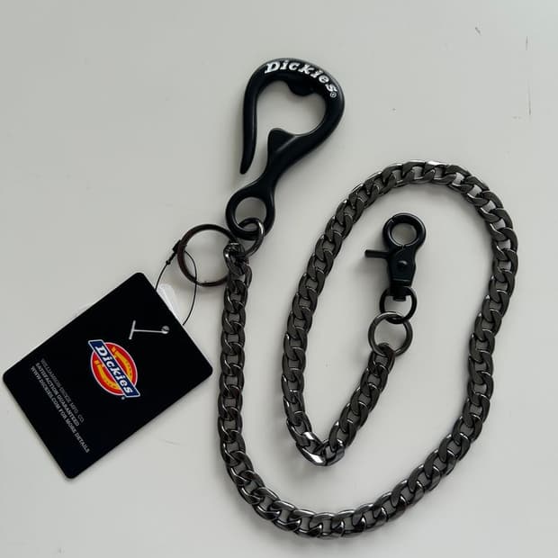 HOOK WALLET CHAIN