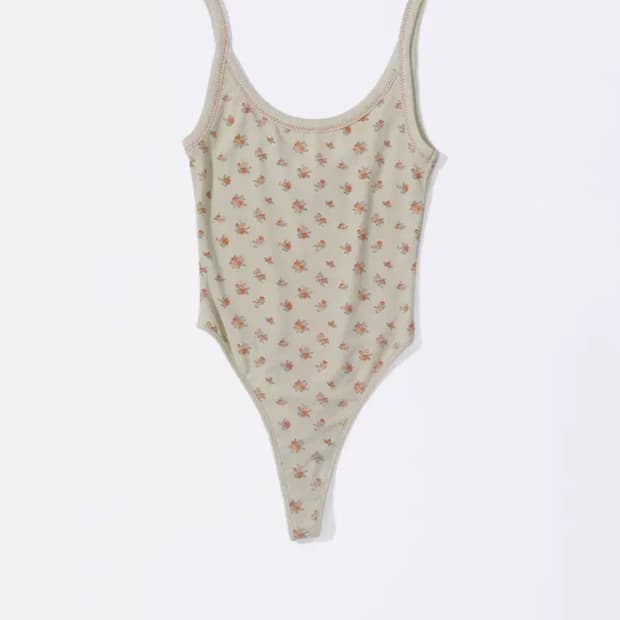 구해요 스컬프터 플라워 바디수트