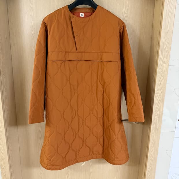 캡틴선샤인 롱 아노락 패딩 판매