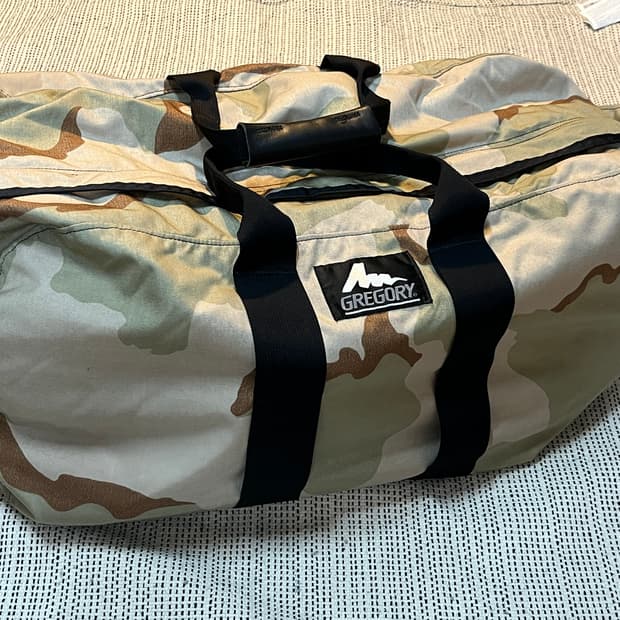 그레고리 올드로고 더플백