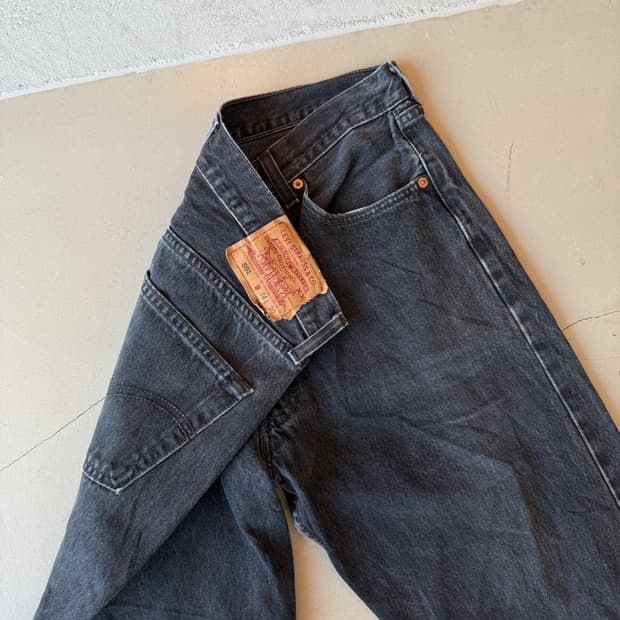 리바이스 501 흑청 데님 팬츠