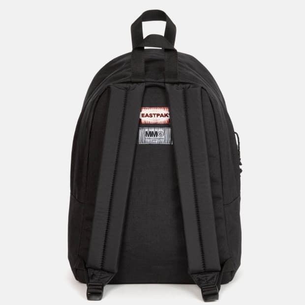 mm6 x 이스트팩 가방