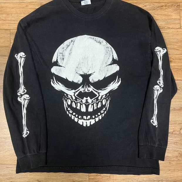 빈티지 스컬 롱슬리브
