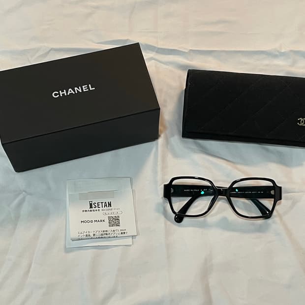 샤넬 하트참 스퀘어 안경