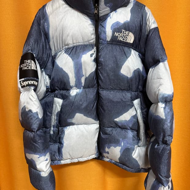 슈프림 X 노스페이스 블리치드 데님 눕시 패딩
