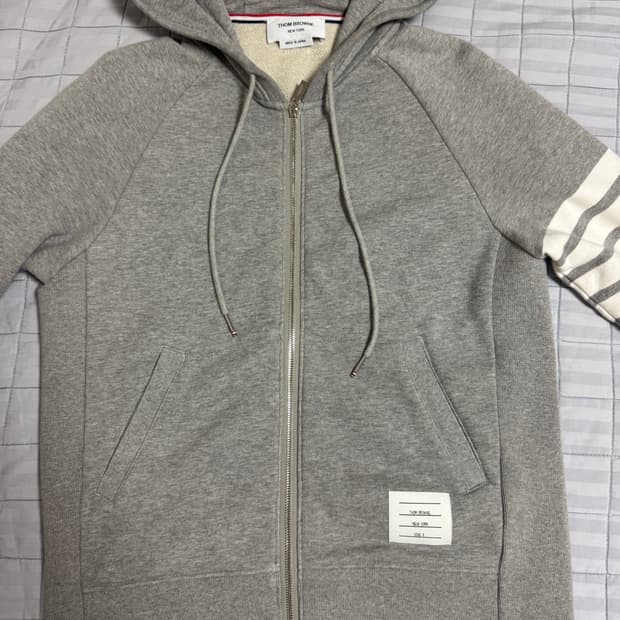 톰브라운 사선완장 후드집업 새상품급