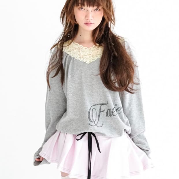 구해요) 샵페어리 lace v neck pleats dress 