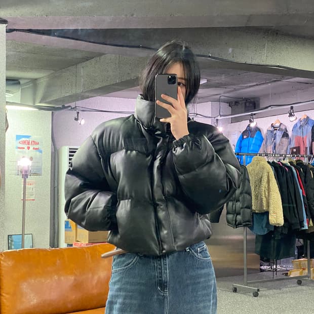 블랙업 블랙 스트링 크롭 패딩 B4067