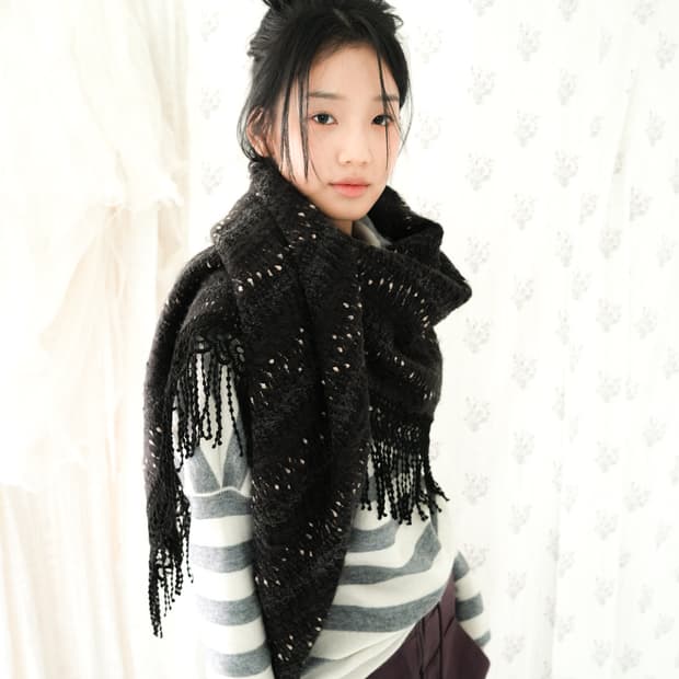 Yinandyang 인앤양 케이프 머플러 블랙