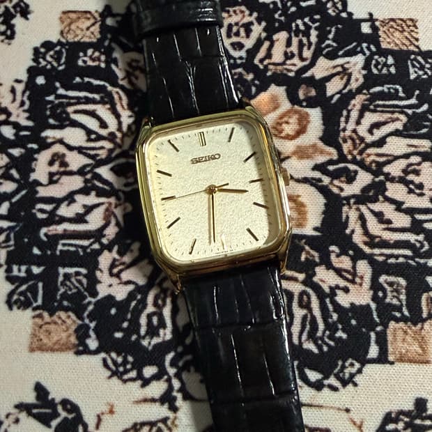 SEIKO 빈티지 쿼츠 시계