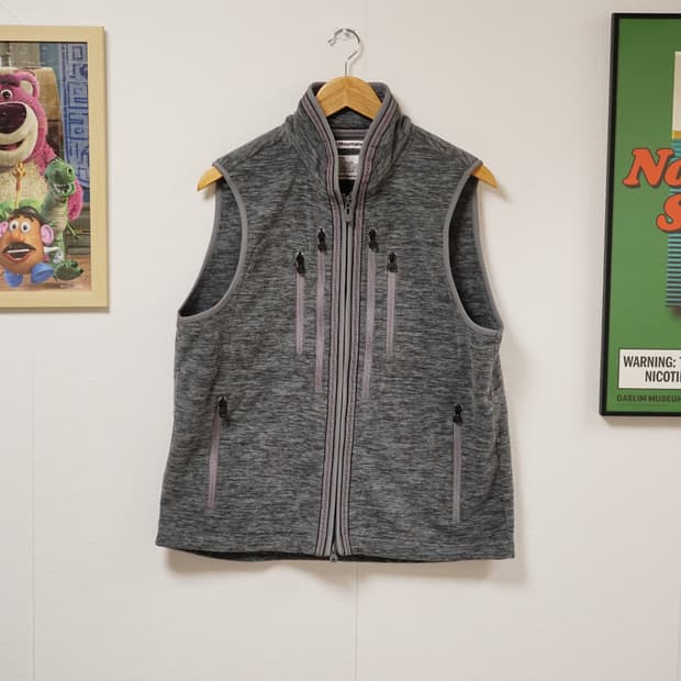 White Mountaineering 프리마로프트 테크 플리스 베스트 2